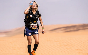 OMAN DESERT MARATHON by RAIDLIGHT